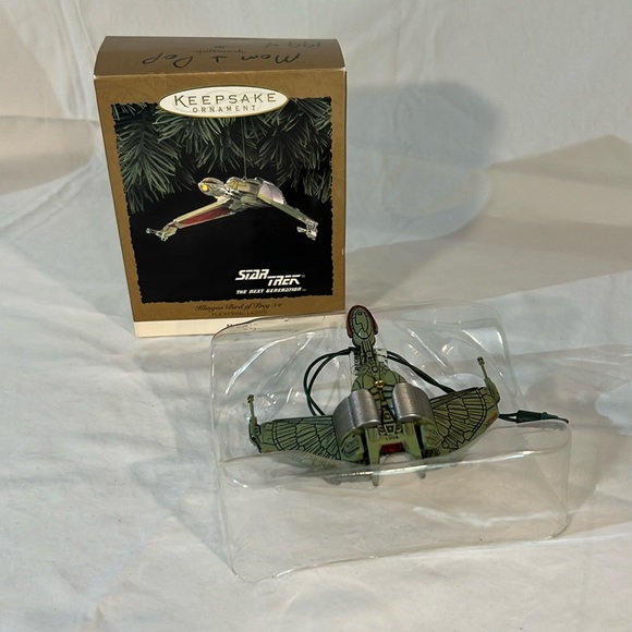 Vintage Star Trek Klingon Bird of Prey Christmas ornament - Picture 1 of 6